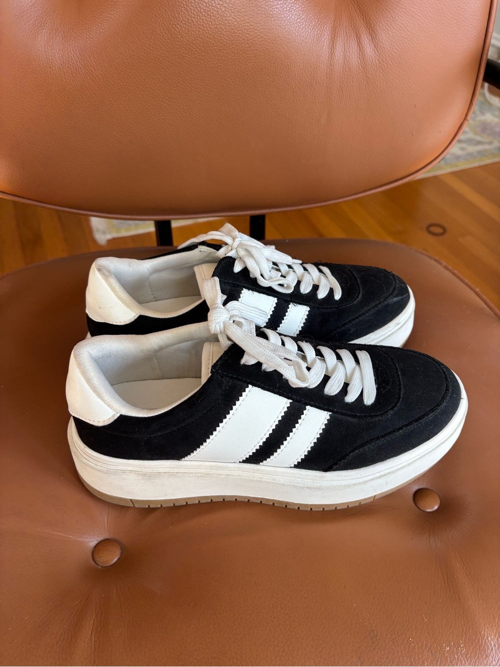 Women’s Steve Madden Black & White Casual Platform Sneakers
